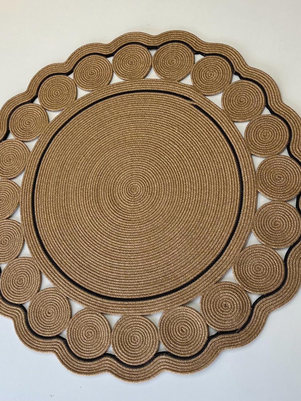 Mandala desenli halı
